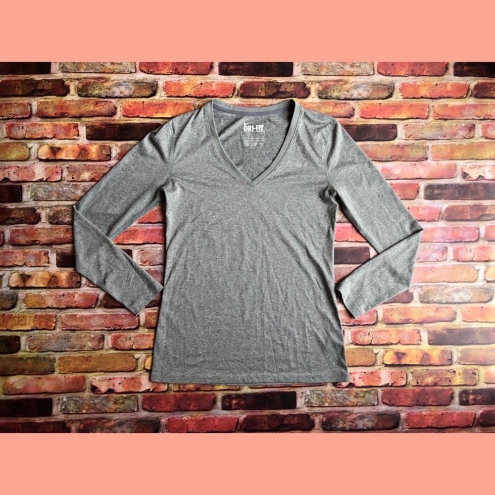Nike Pro athletic long sleeve top grey size small